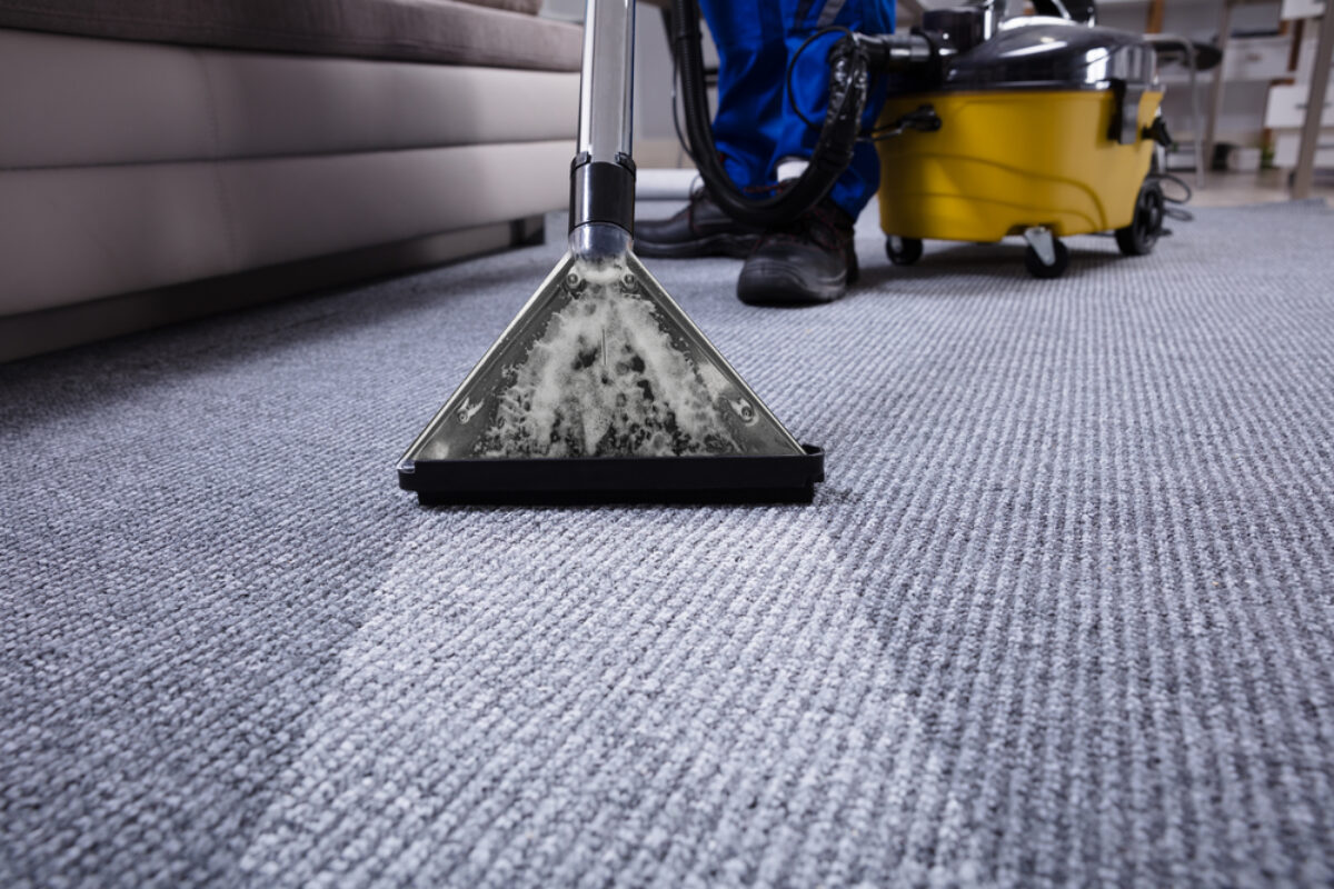 Important Advantages Of Using Commercial Carpet Cleaning Service
